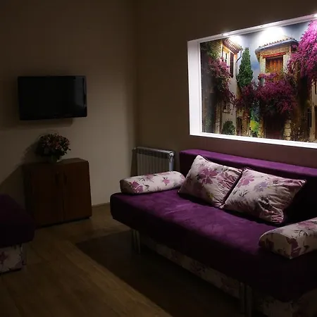 Modern In The Heart Of The City - *